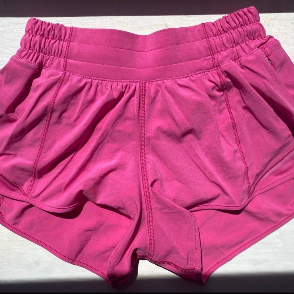 lululemon hotty hotss size 2